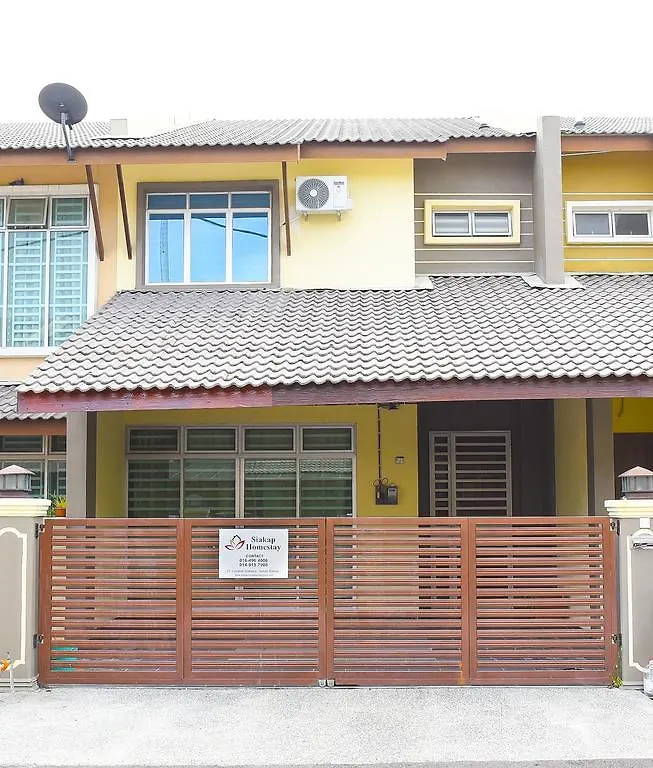 Siakap Homestay Perai 0*,